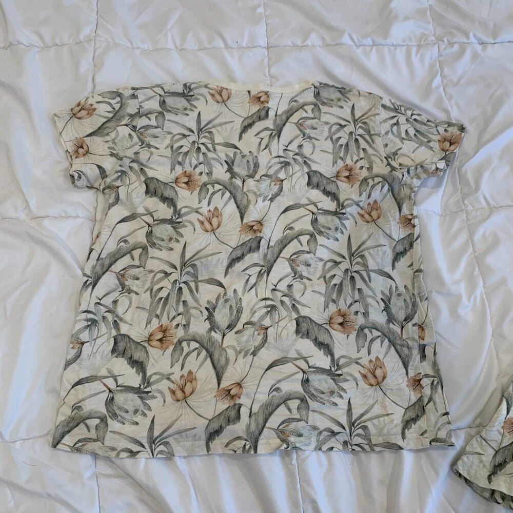 🌿 Rylee + Cru Floral 3-Piece Tropical Mama & Me Bundle | Dress & Tees - Picture 10 of 13
